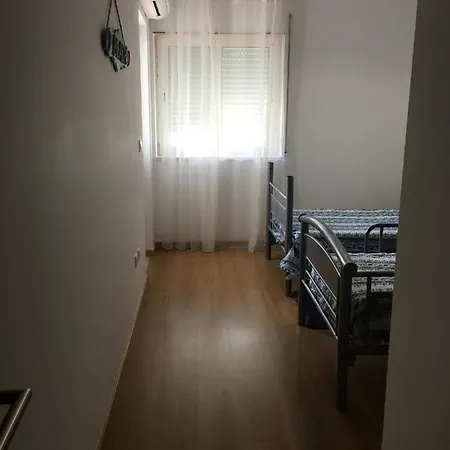 Apartamento T2 Com Piscina Apartamento
