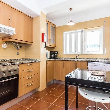 Apartamento T2 Com Piscina Apartamento